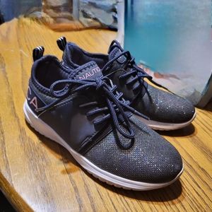 Girl's Nautica shoes